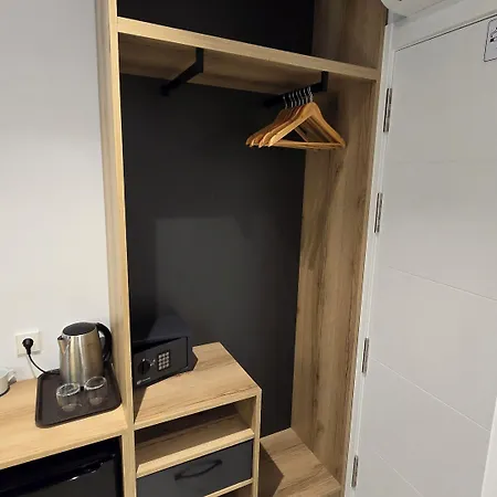 Pensión Rambla 24 By Holihome