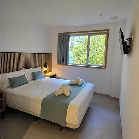 Rambla 24 By Holihome ゲストハウス 3*